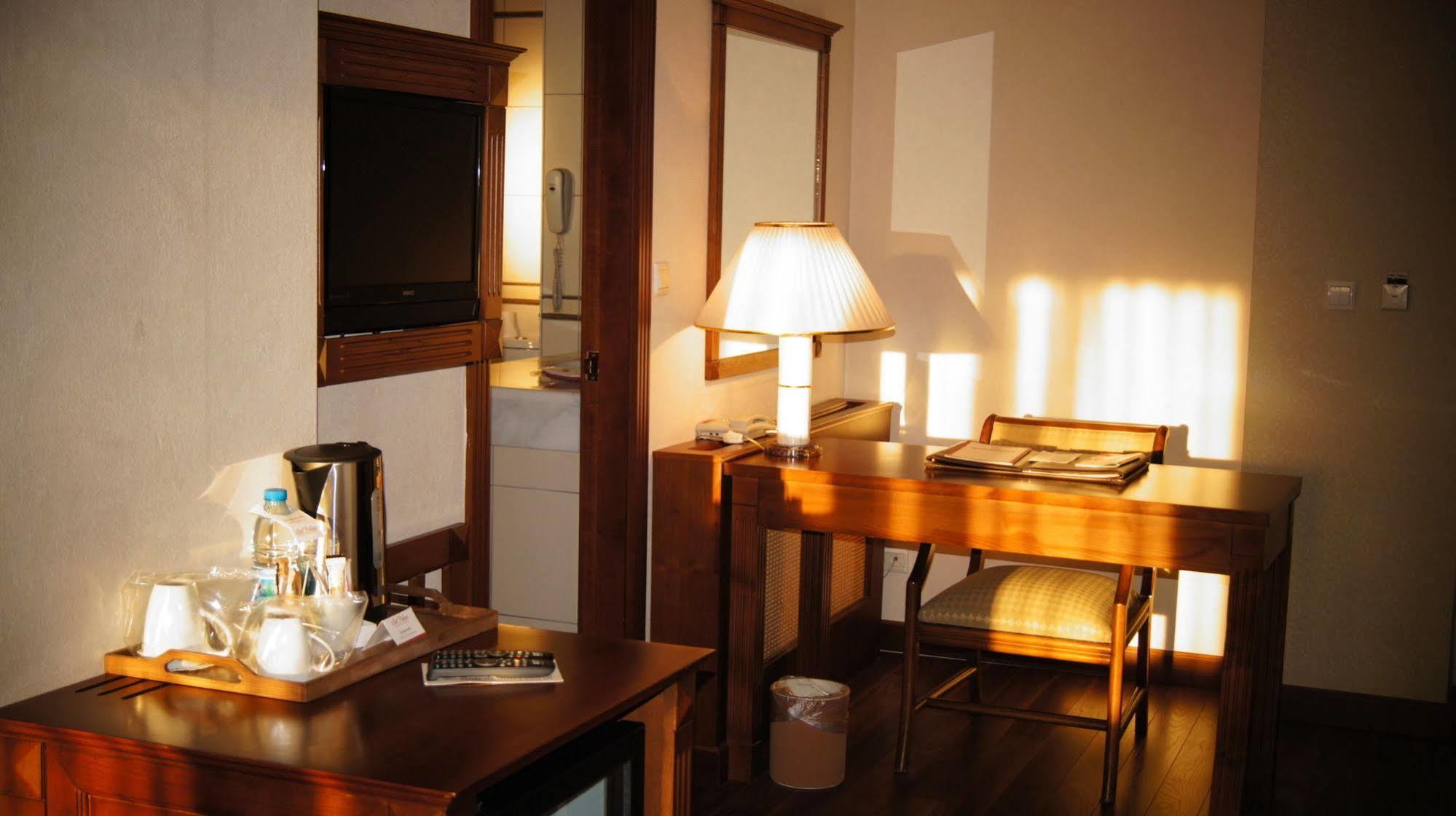 Elit Palas Hotel Ankara Extérieur photo